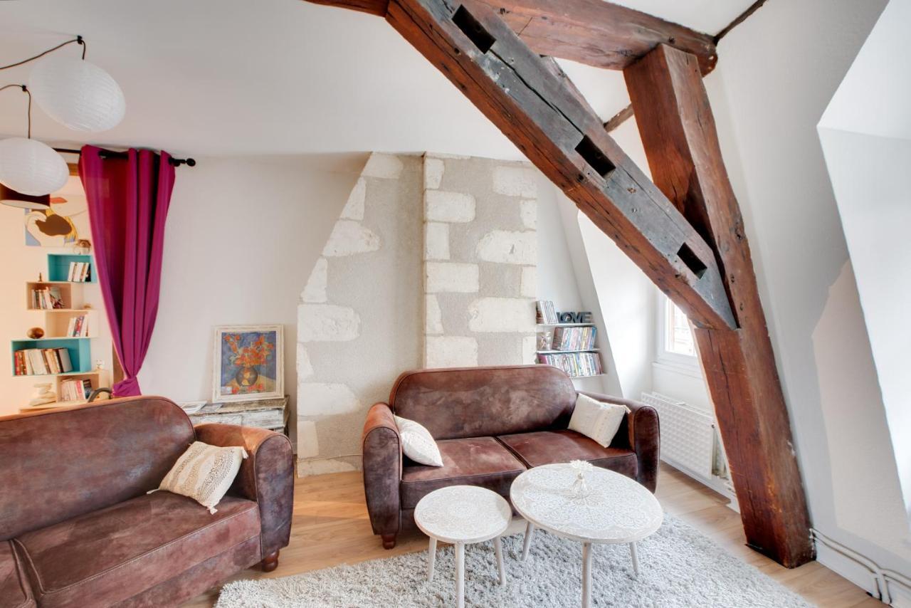 Apartamento Le Grand Mirebeau - Parking Prive Bourges Exterior foto