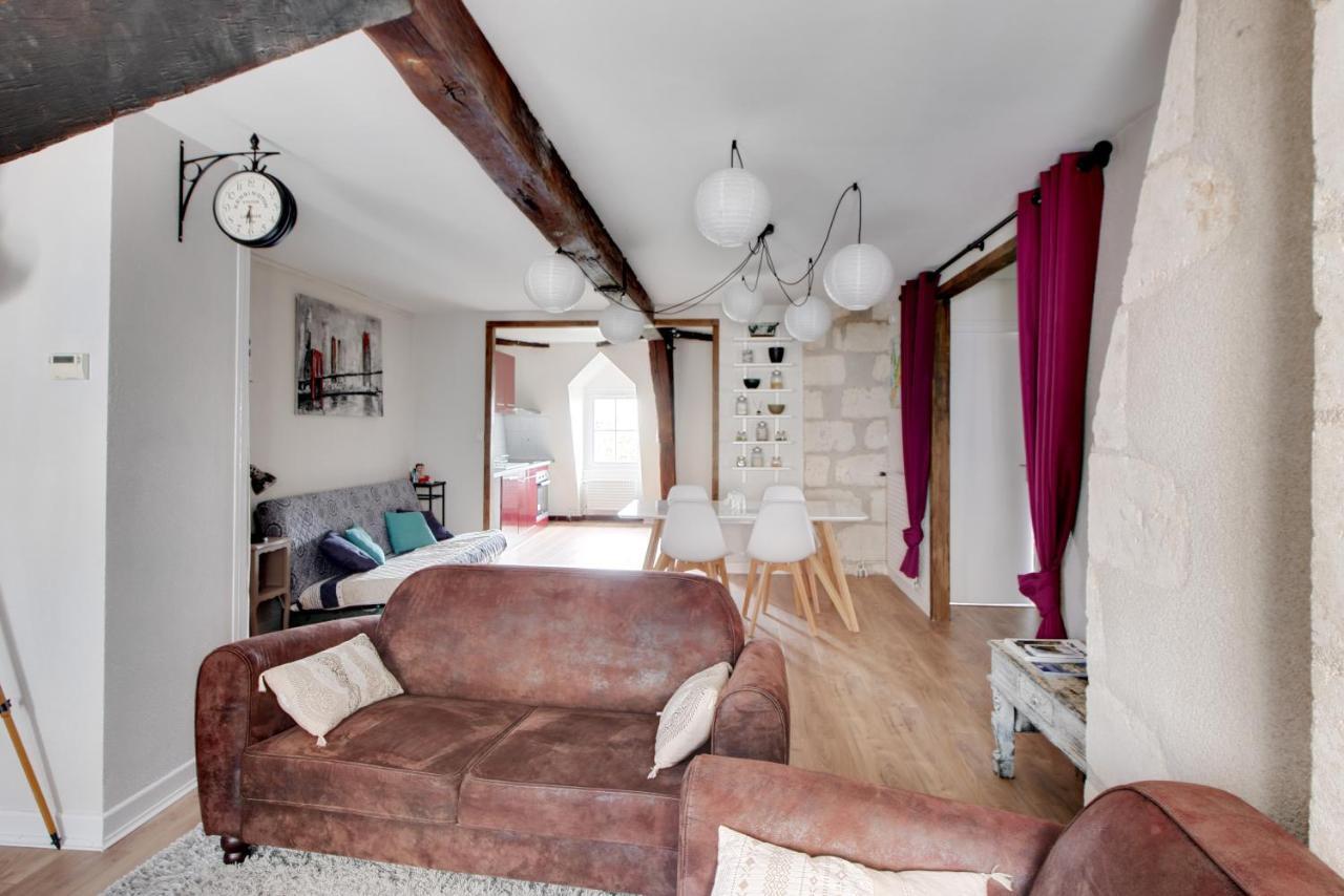 Apartamento Le Grand Mirebeau - Parking Prive Bourges Exterior foto
