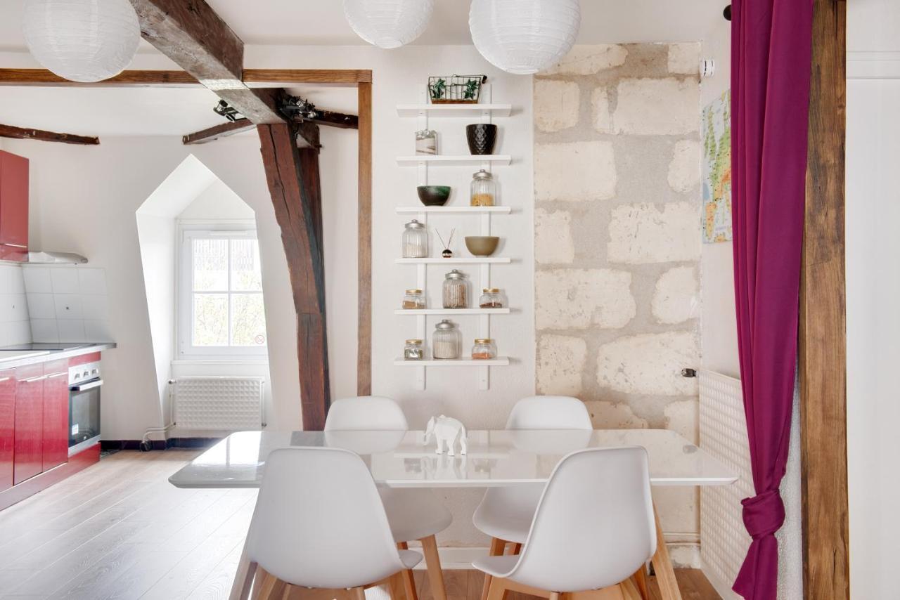 Apartamento Le Grand Mirebeau - Parking Prive Bourges Exterior foto