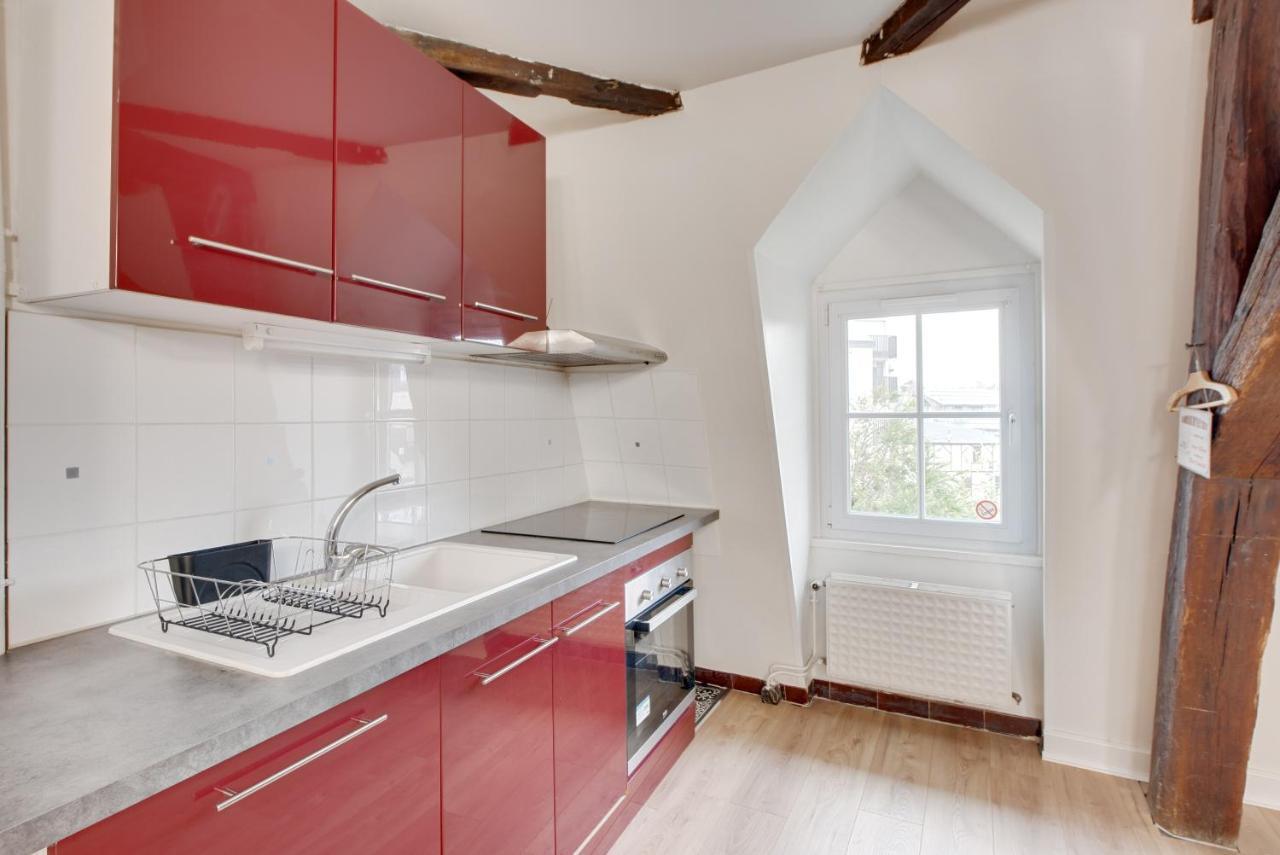 Apartamento Le Grand Mirebeau - Parking Prive Bourges Exterior foto